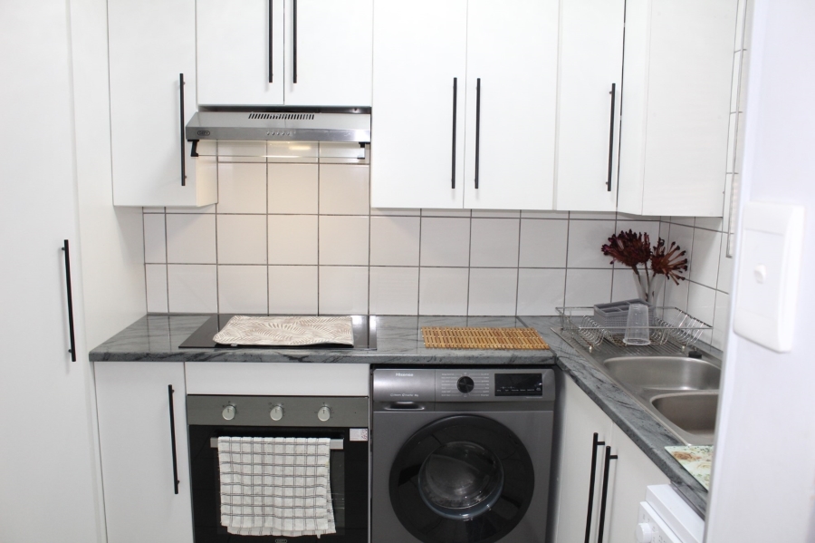To Let 2 Bedroom Property for Rent in Heiderand Western Cape
